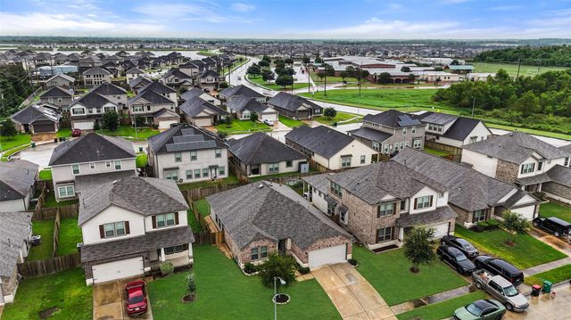 6911 Rosemont Court, Rosharon, TX 77583