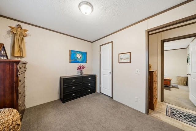 20 Parkvue Dr, Finleyville, PA 15332