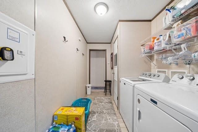 20 Parkvue Dr, Finleyville, PA 15332