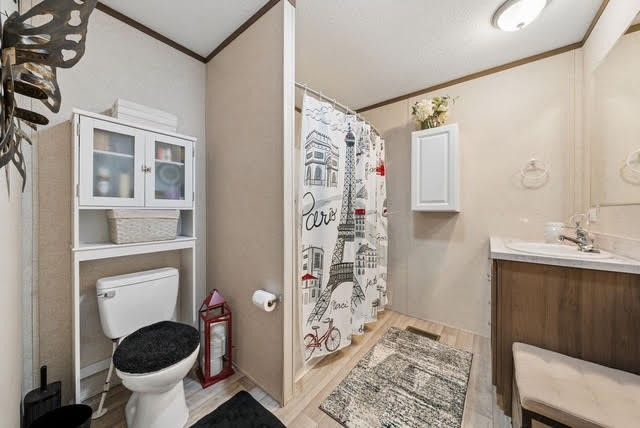 20 Parkvue Dr, Finleyville, PA 15332