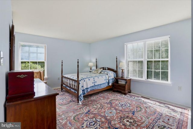 10913 ADARE DR, Fairfax, VA 22032