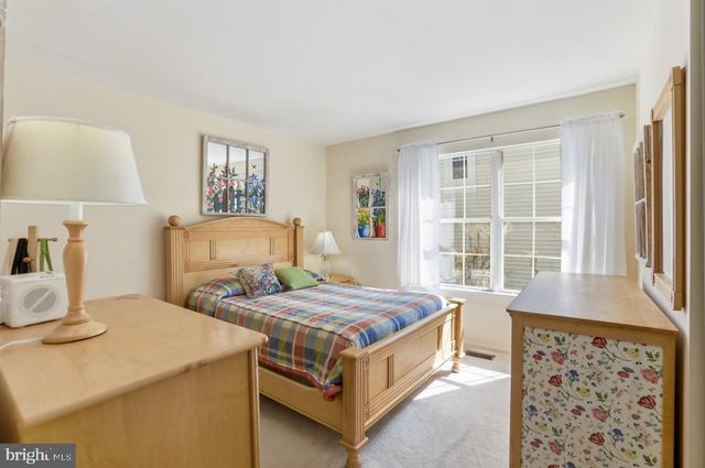 10913 ADARE DR, Fairfax, VA 22032
