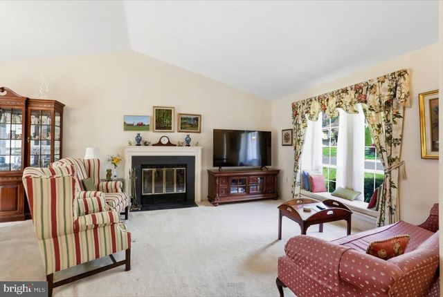 10913 ADARE DR, Fairfax, VA 22032