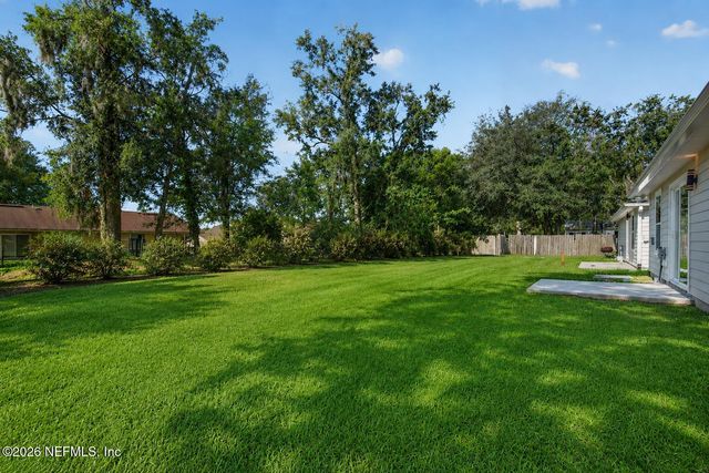8626 NUSSBAUM Drive, Jacksonville, FL 32210