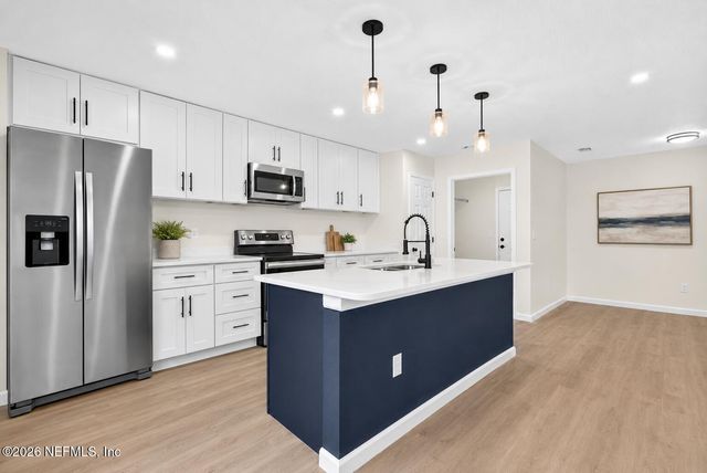 8626 NUSSBAUM Drive, Jacksonville, FL 32210