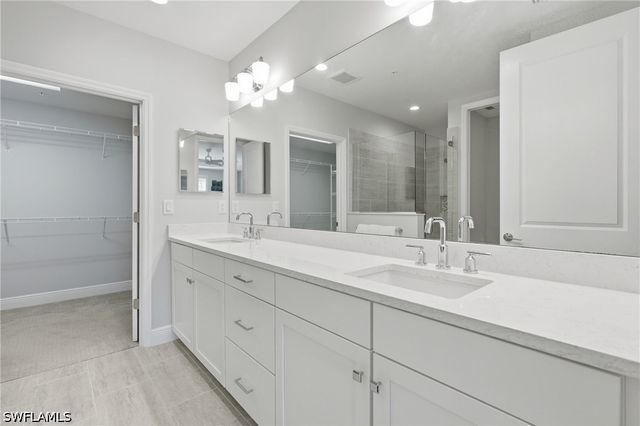 2560 Seychelles DR 1003, Naples, FL 34112