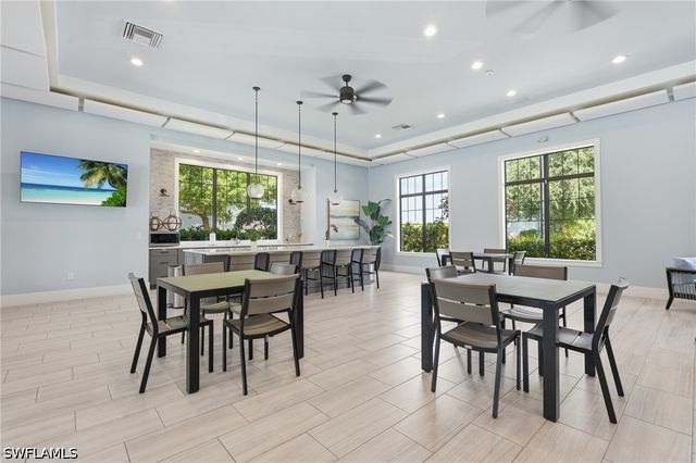 2560 Seychelles DR 1003, Naples, FL 34112