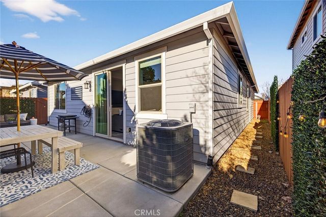 2855 Pin Oak Lane, Chico, CA 95928