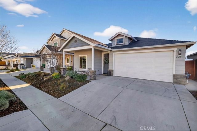 2855 Pin Oak Lane, Chico, CA 95928