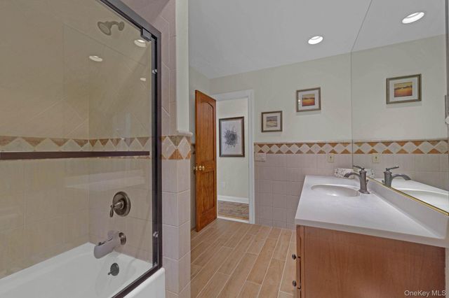 83 Maple Brook Road, Tuxedo Park, NY 10987