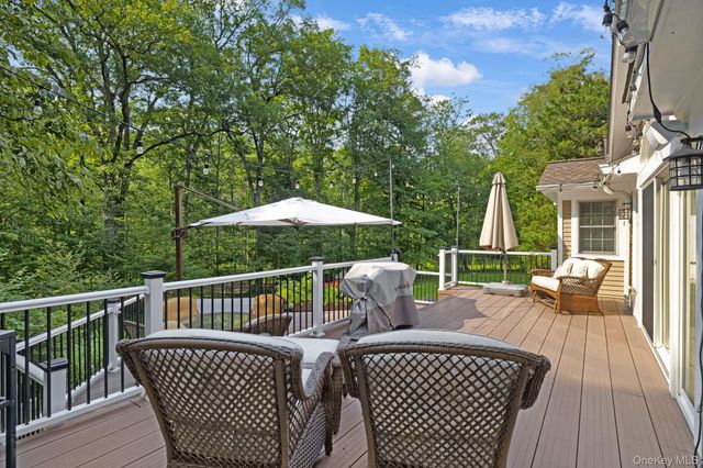 83 Maple Brook Road, Tuxedo Park, NY 10987