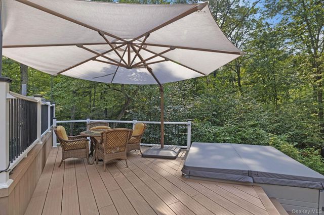 83 Maple Brook Road, Tuxedo Park, NY 10987