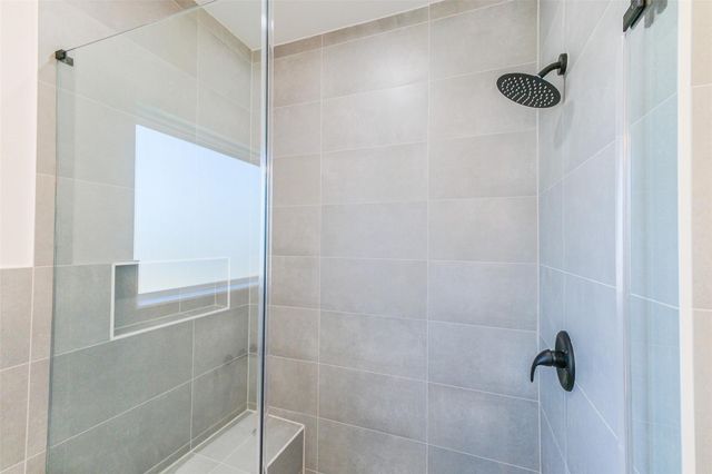 8323 Brecha Ln Lane, Houston, TX 77055