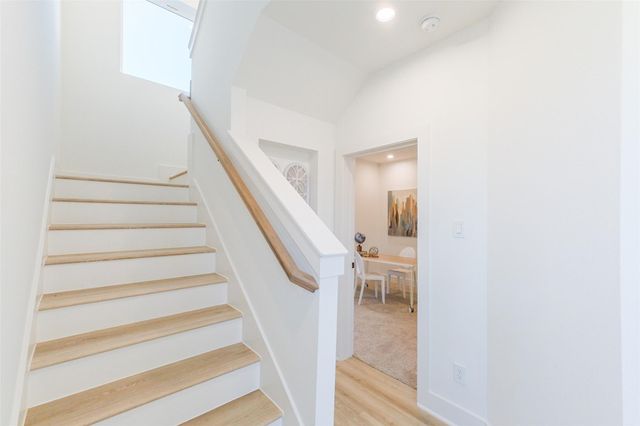 8323 Brecha Ln Lane, Houston, TX 77055