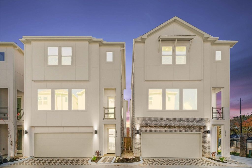 8323 Brecha Ln Lane, Houston, TX 77055