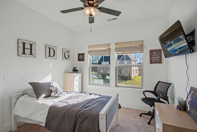 194 Phillips Bnd, Spring Hill, TN 37174