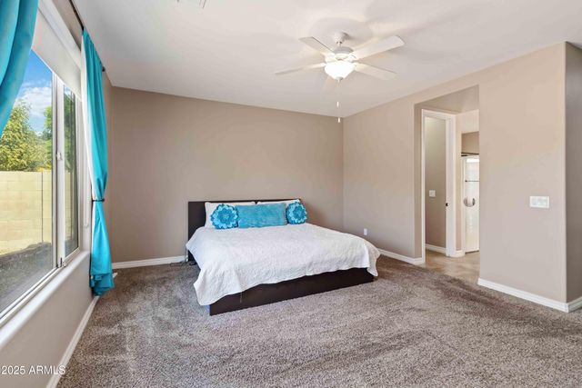 2574 E DONATO Drive, Gilbert, AZ 85298