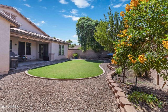 2574 E DONATO Drive, Gilbert, AZ 85298