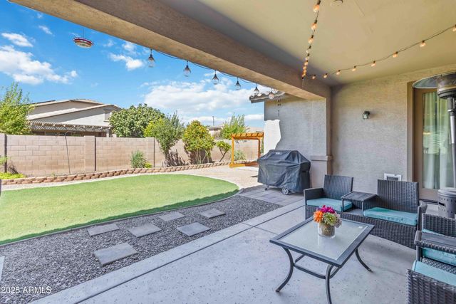 2574 E DONATO Drive, Gilbert, AZ 85298