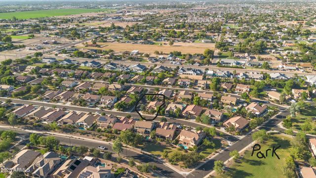 2574 E DONATO Drive, Gilbert, AZ 85298