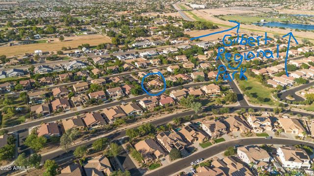 2574 E DONATO Drive, Gilbert, AZ 85298