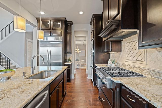 905 Madison Fork DR, Austin, TX 78738