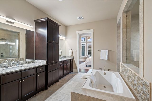 905 Madison Fork DR, Austin, TX 78738