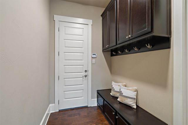905 Madison Fork DR, Austin, TX 78738