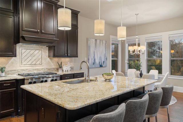 905 Madison Fork DR, Austin, TX 78738