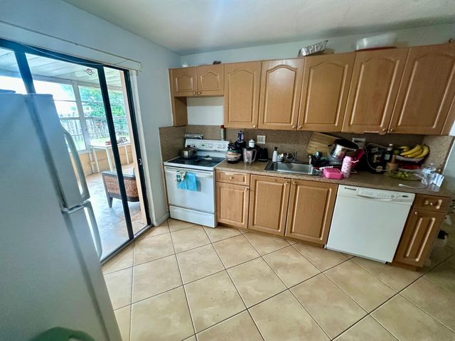 2930 NE 10 Terrace, Pompano Beach, FL 33064