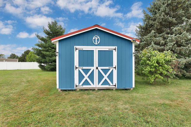 2206 State Route 56, London, OH 43140