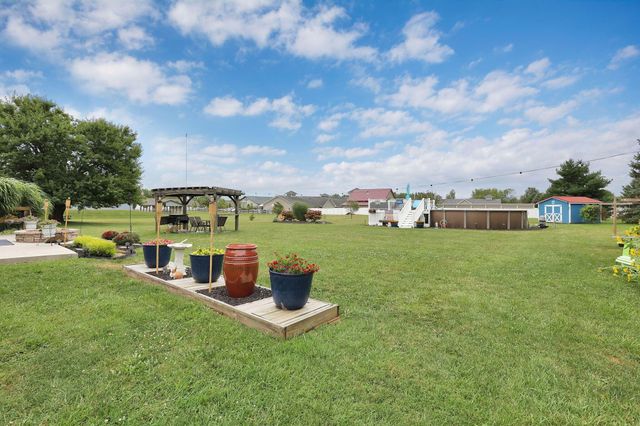 2206 State Route 56, London, OH 43140