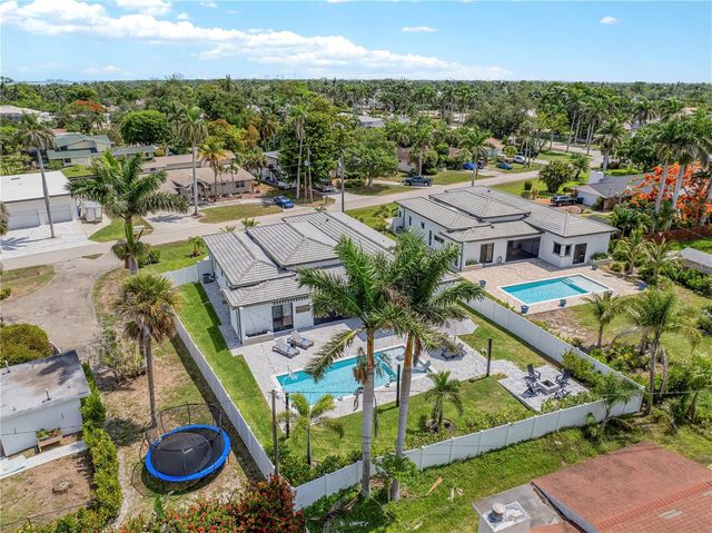 1324 LONGWOOD DRIVE, Fort Myers, FL 33919