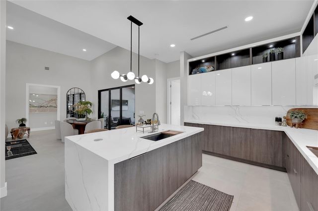 1324 LONGWOOD DRIVE, Fort Myers, FL 33919