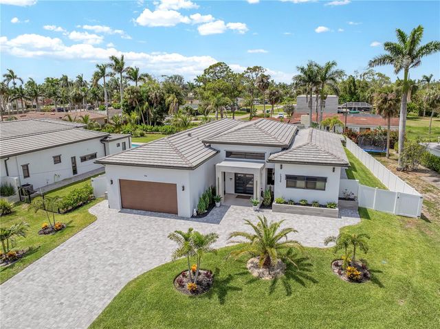 1324 LONGWOOD DRIVE, Fort Myers, FL 33919