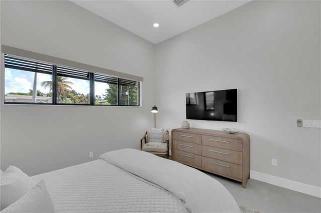 1324 LONGWOOD DRIVE, Fort Myers, FL 33919