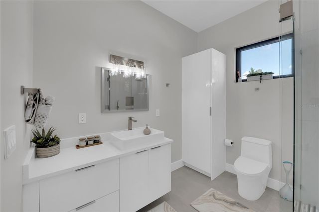 1324 LONGWOOD DRIVE, Fort Myers, FL 33919