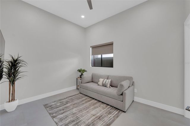 1324 LONGWOOD DRIVE, Fort Myers, FL 33919