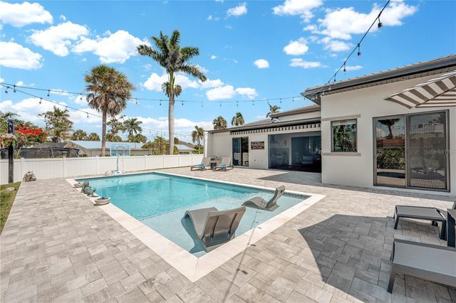 1324 LONGWOOD DRIVE, Fort Myers, FL 33919