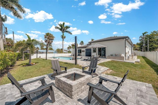 1324 LONGWOOD DRIVE, Fort Myers, FL 33919