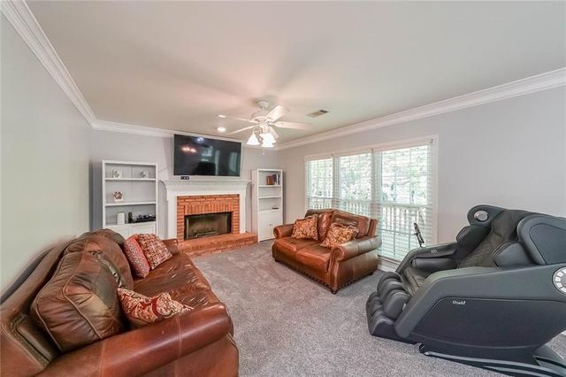 6221 Woodlore NW Drive, Acworth, GA 30101