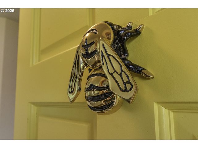 2484 Ne NICKI Ct, Hillsboro, OR 97124