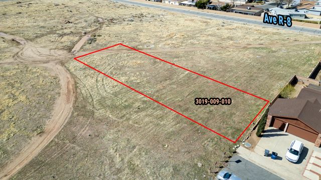 Cor Ave R9 28th Ste, Palmdale, CA 93550