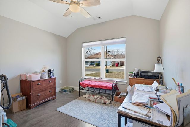 2209 N Hickory Street, Sherman, TX 75092