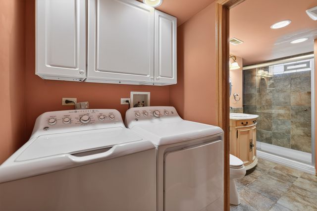5012 N Busse Avenue, Chicago, IL 60656