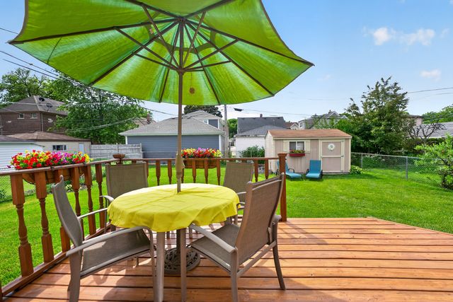 5012 N Busse Avenue, Chicago, IL 60656