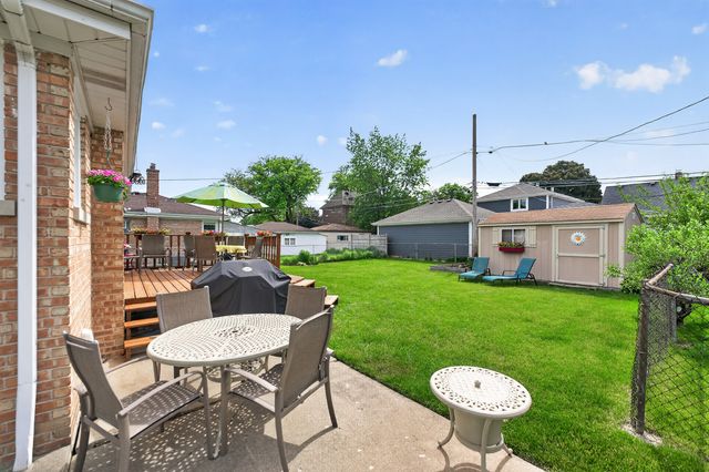 5012 N Busse Avenue, Chicago, IL 60656