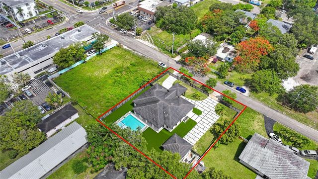 152 NW 165th St, Miami, FL 33169