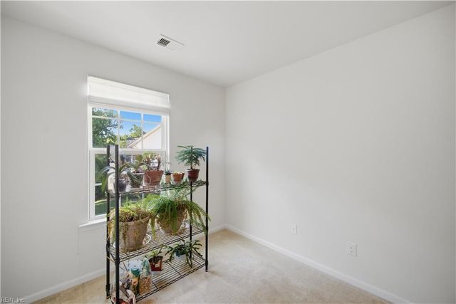 315 W Constance Rd Unit 322, Suffolk, VA 23434