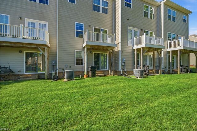 315 W Constance Rd Unit 322, Suffolk, VA 23434